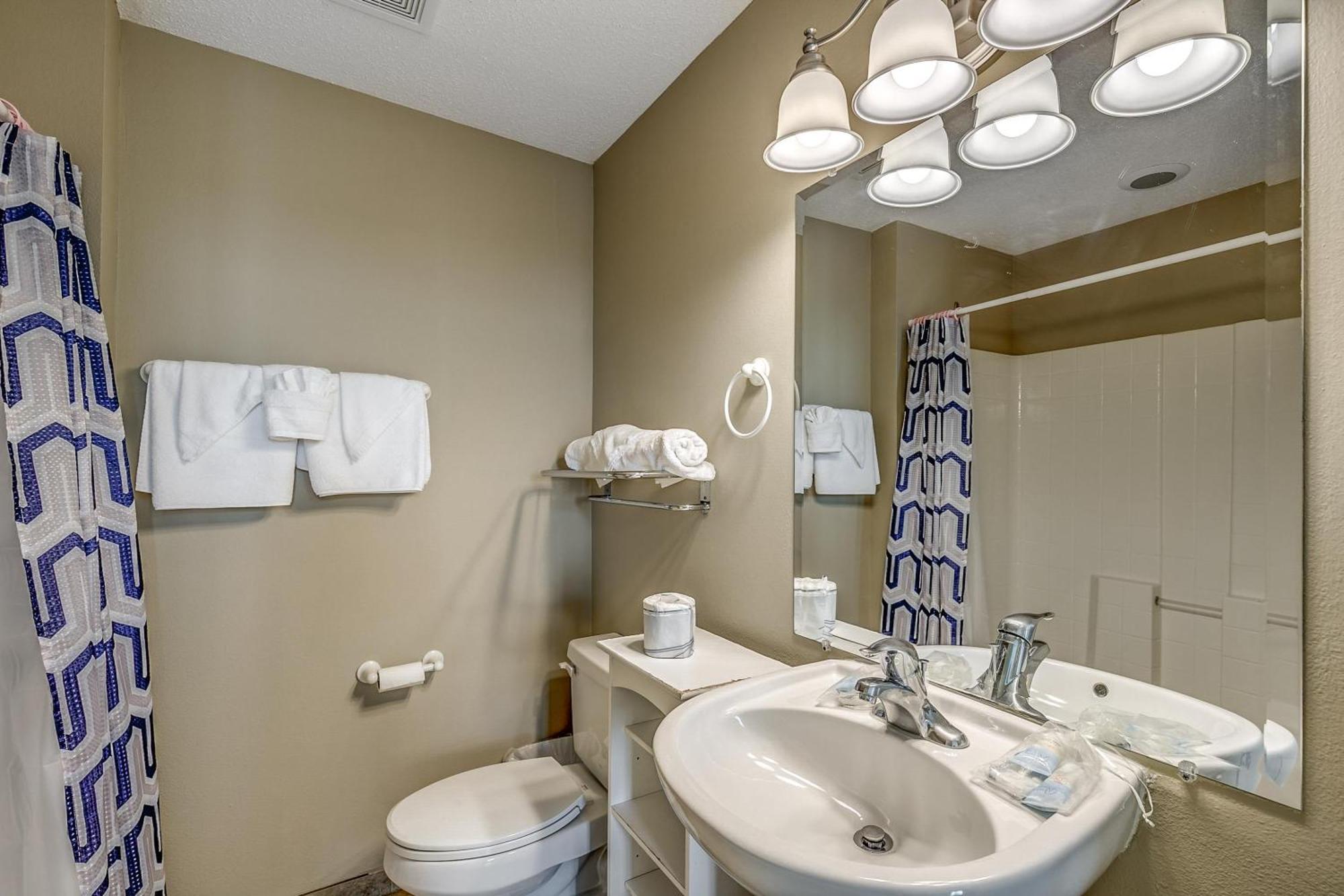 Avista 1620 - Oceanfront - Ocean Drive Section Holiday home