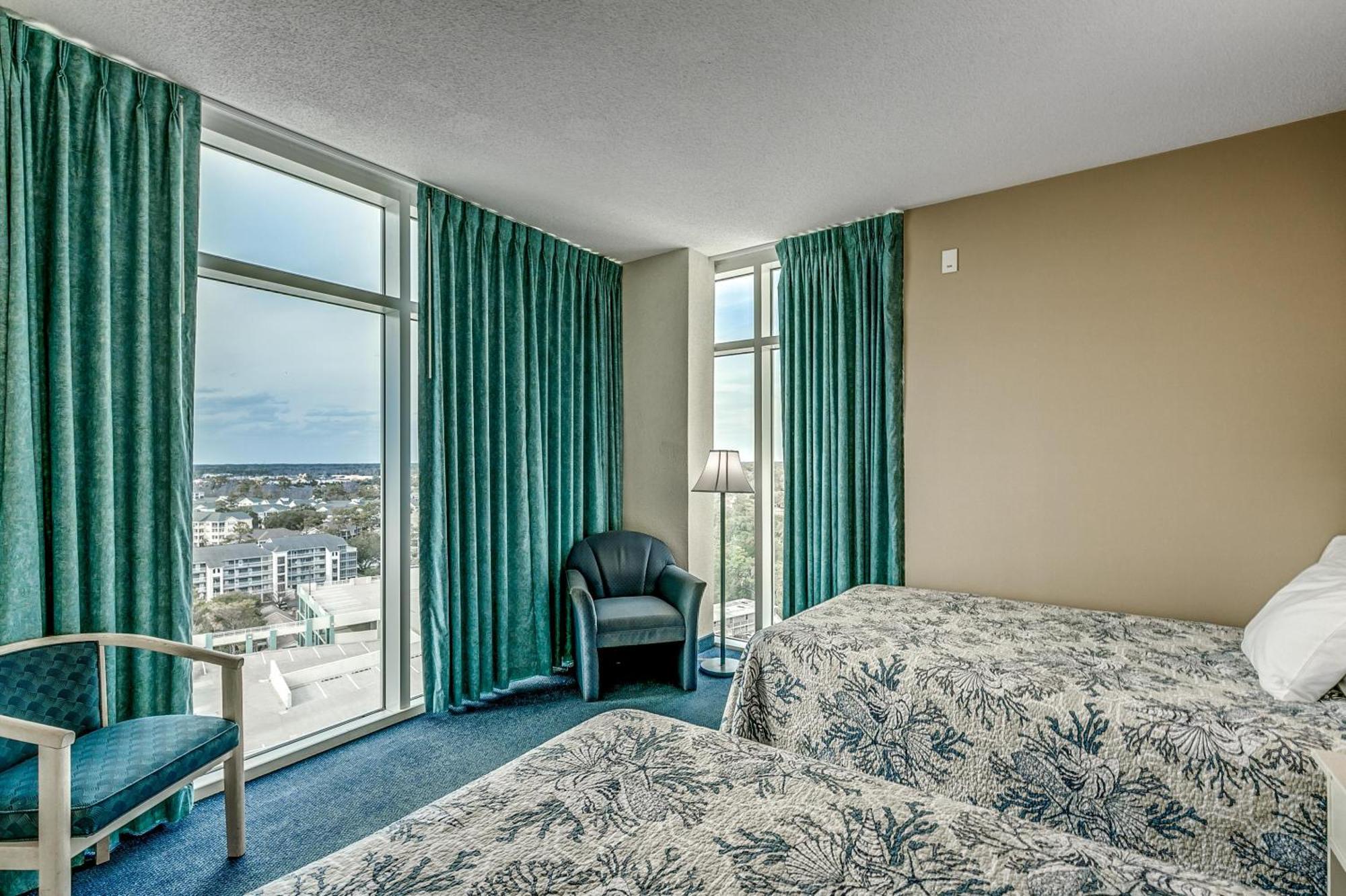 Avista 1620 - Oceanfront - Ocean Drive Section Hébergement de vacances *